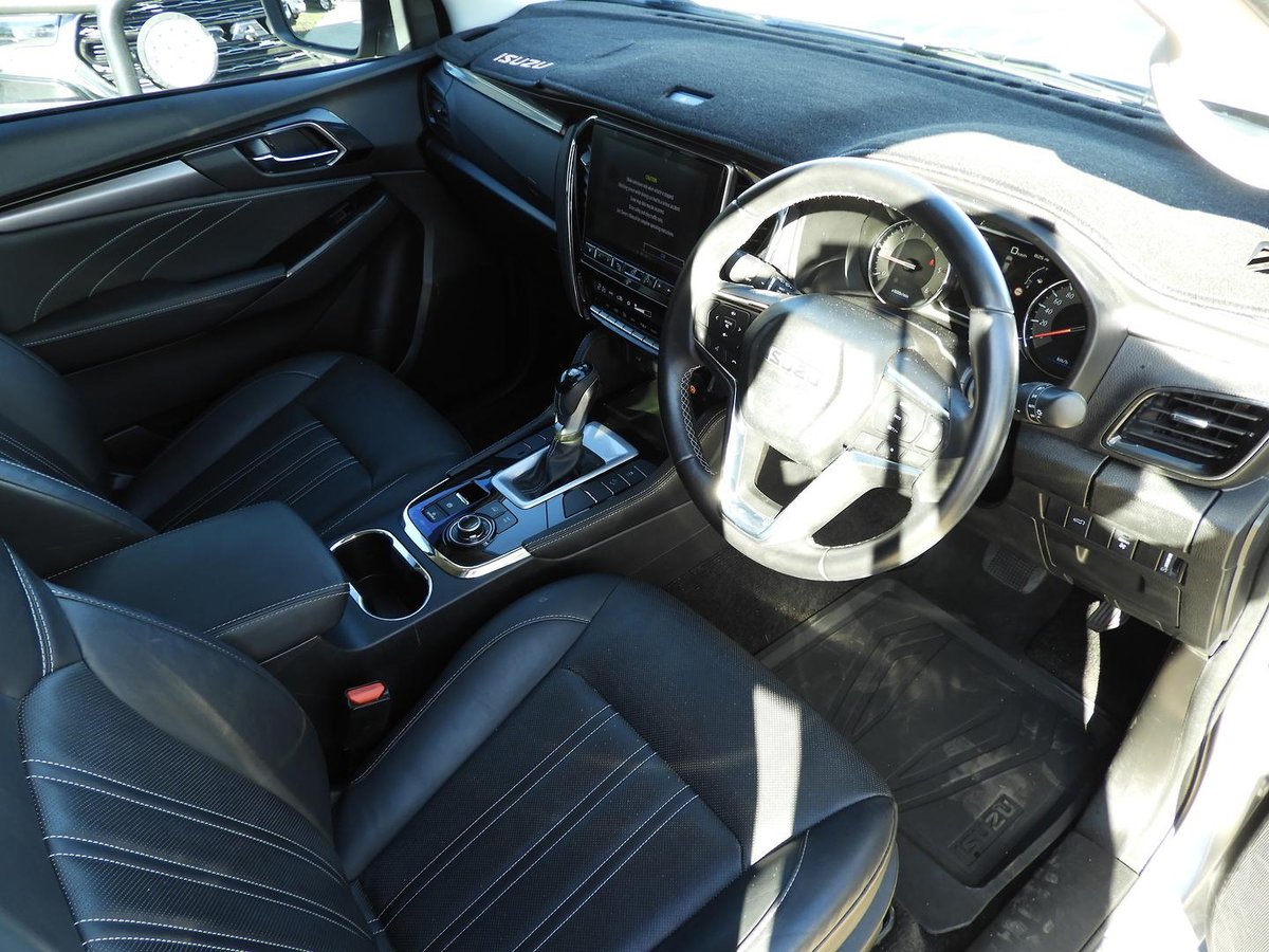 2022 Isuzu MU-X LS-T MY23 4X4 Dual Range image 7