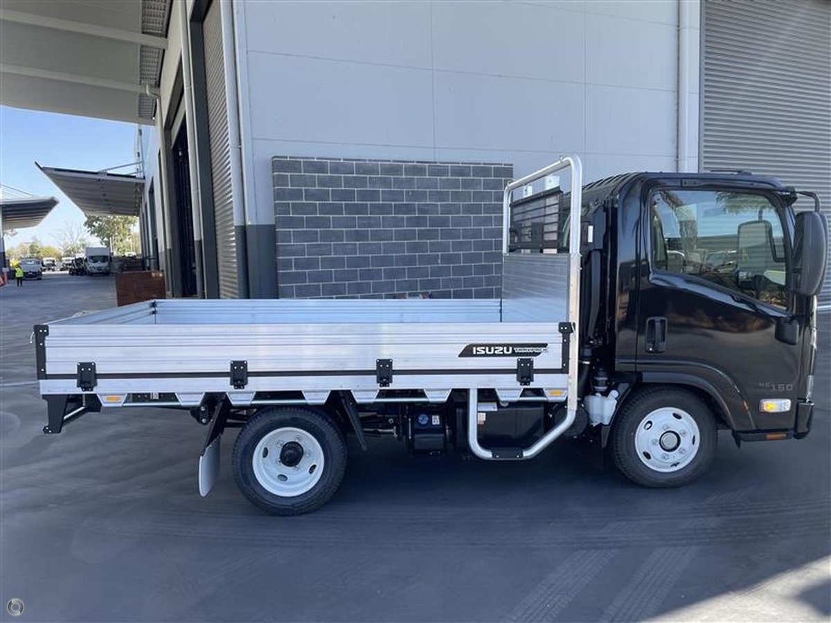 2026 Isuzu N Series image 2