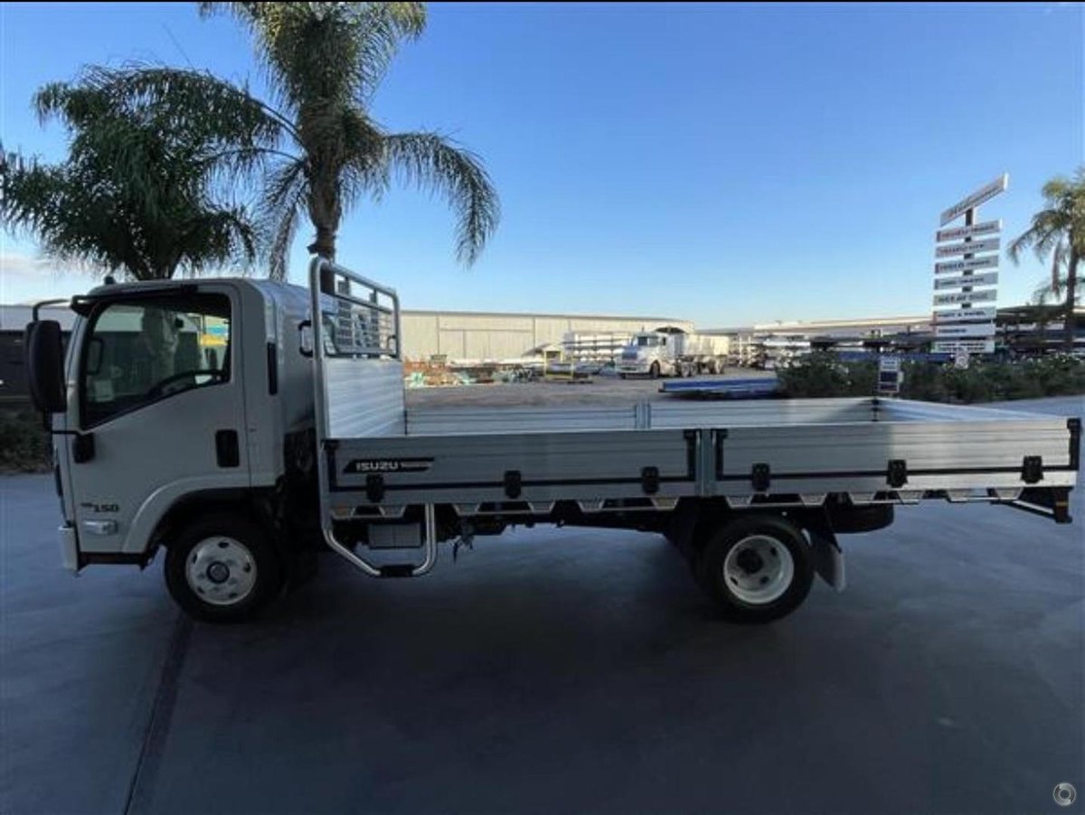 2026 Isuzu N Series image 7