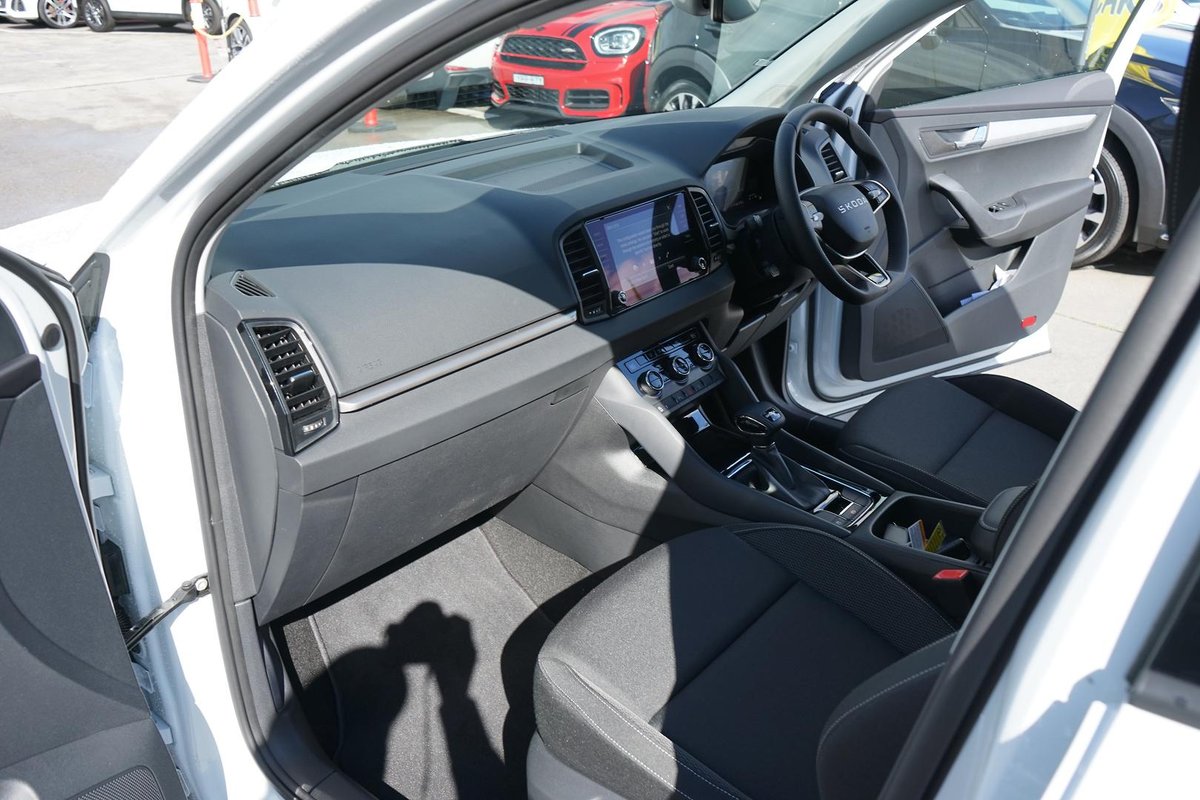 2026 SKODA Karoq 110TSI Select NU MY26 image 13