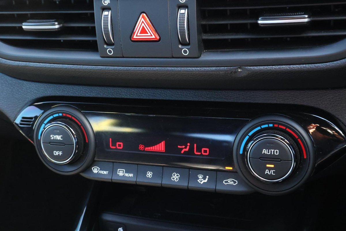 2022 Kia Cerato GT BD MY22 image 21