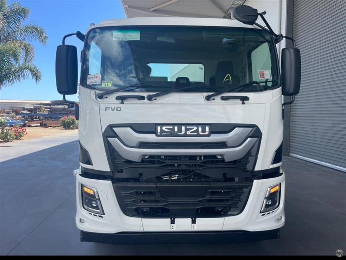 2026 Isuzu F Series image 8
