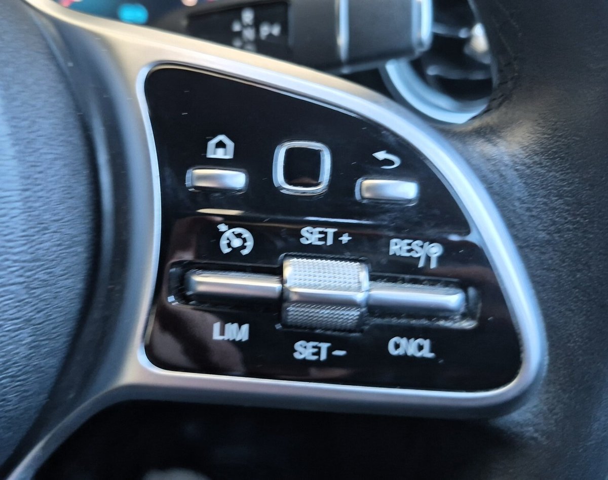 2019 Mercedes-Benz C-Class C200 S205 image 11