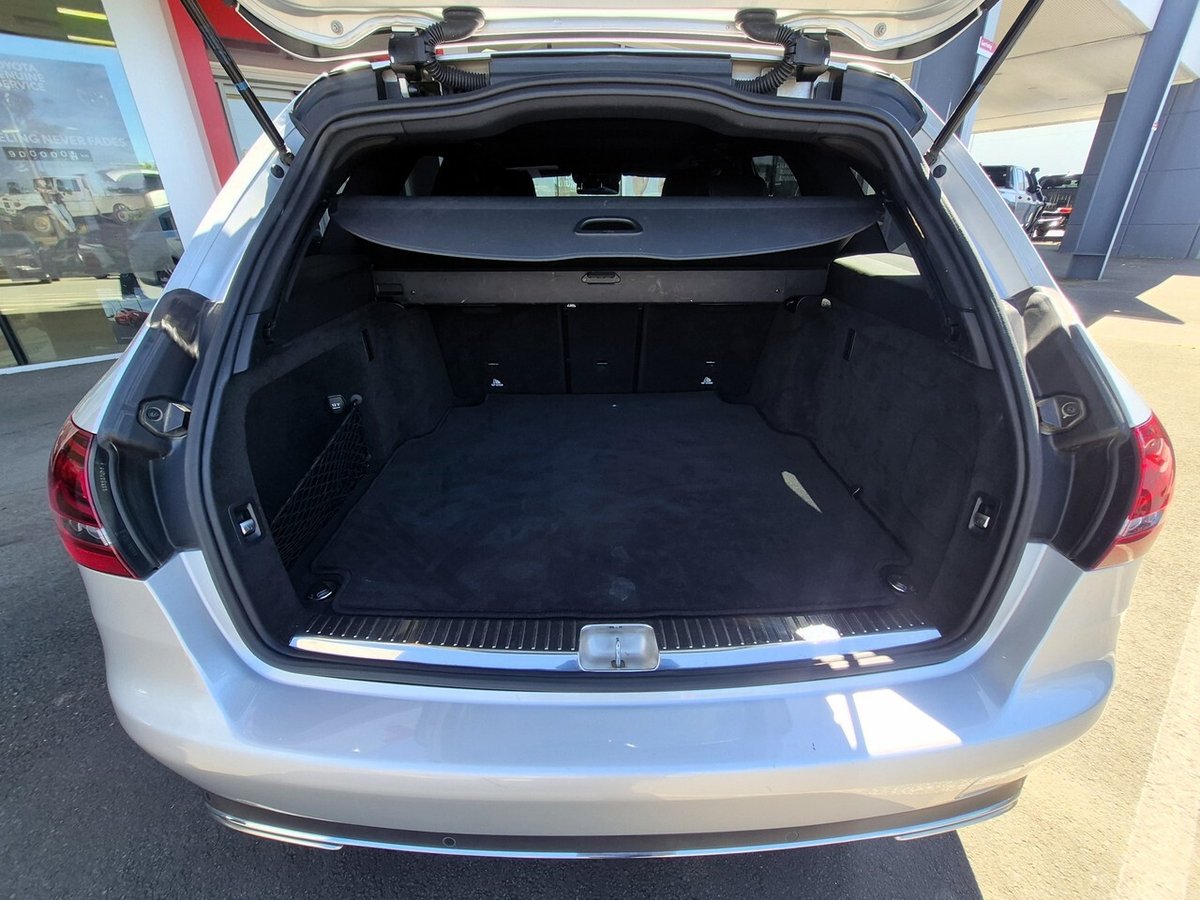 2019 Mercedes-Benz C-Class C200 S205 image 22