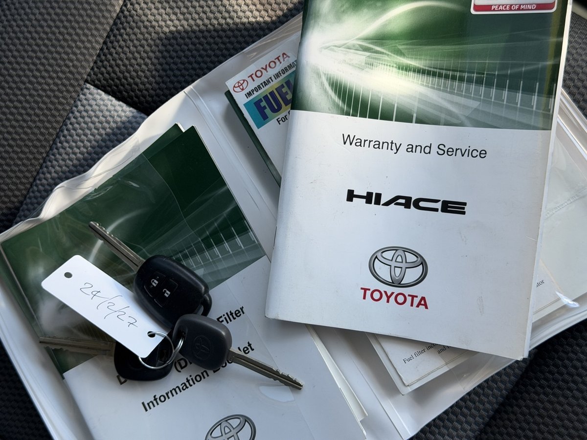 2019 Toyota HiAce image 24
