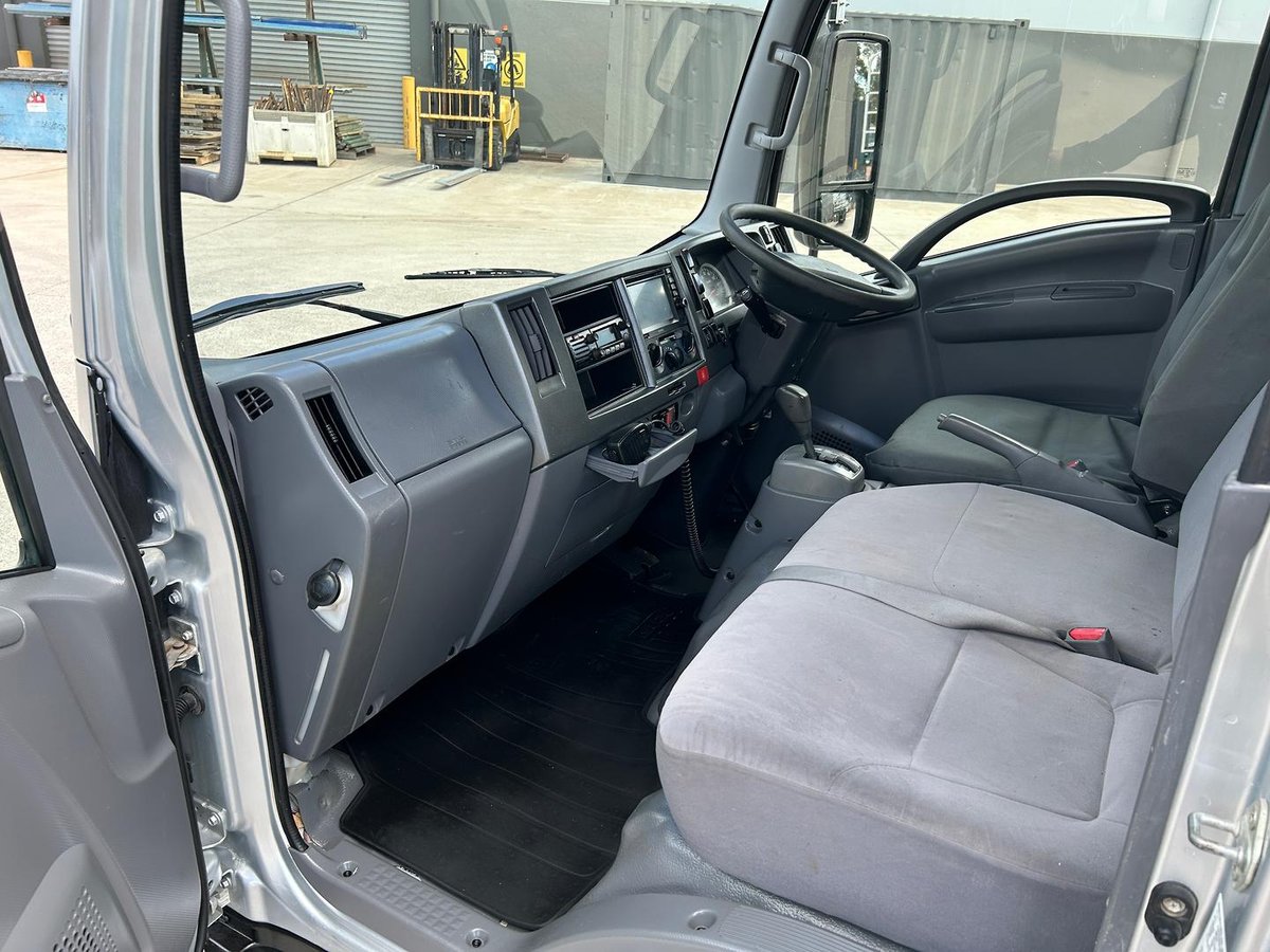 2016 Isuzu N Series NLR 45-150 Traypack image 16