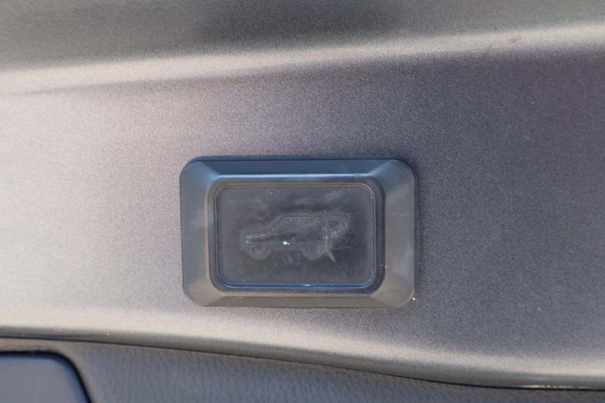 2020 Toyota RAV4 GX AXAH54R 4X4 On Demand image 30