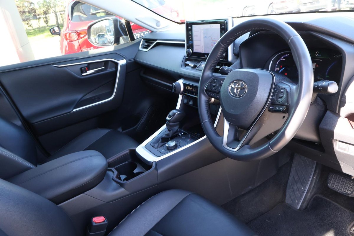 2020 Toyota RAV4 GX AXAH54R 4X4 On Demand image 7