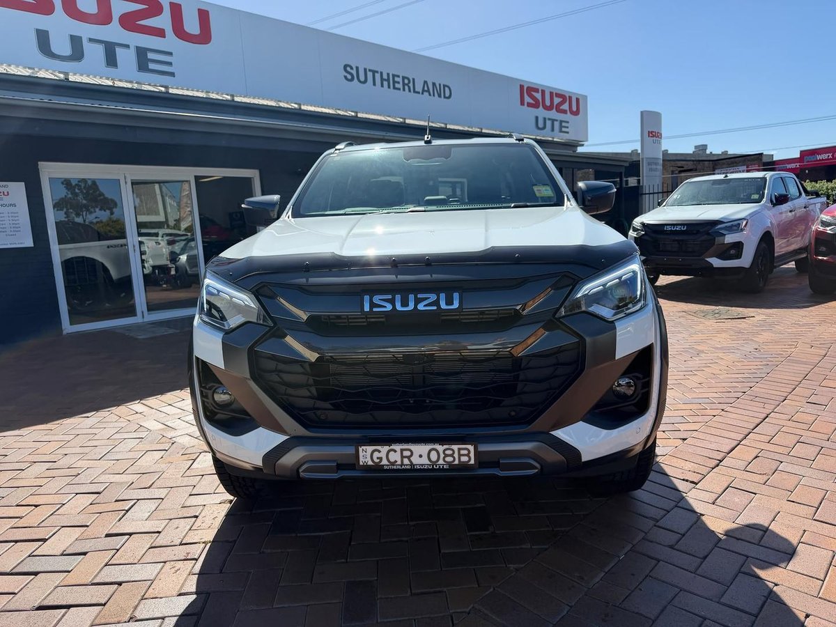 2026 Isuzu D-MAX X-TERRAIN MY25.5 4X4 Dual Range image 9