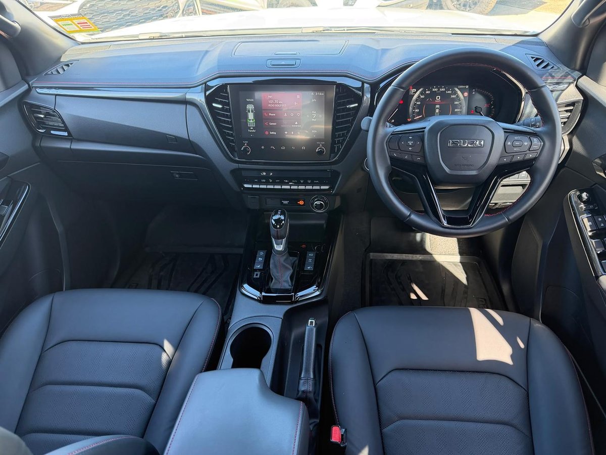 2026 Isuzu D-MAX X-TERRAIN MY25.5 4X4 Dual Range image 29