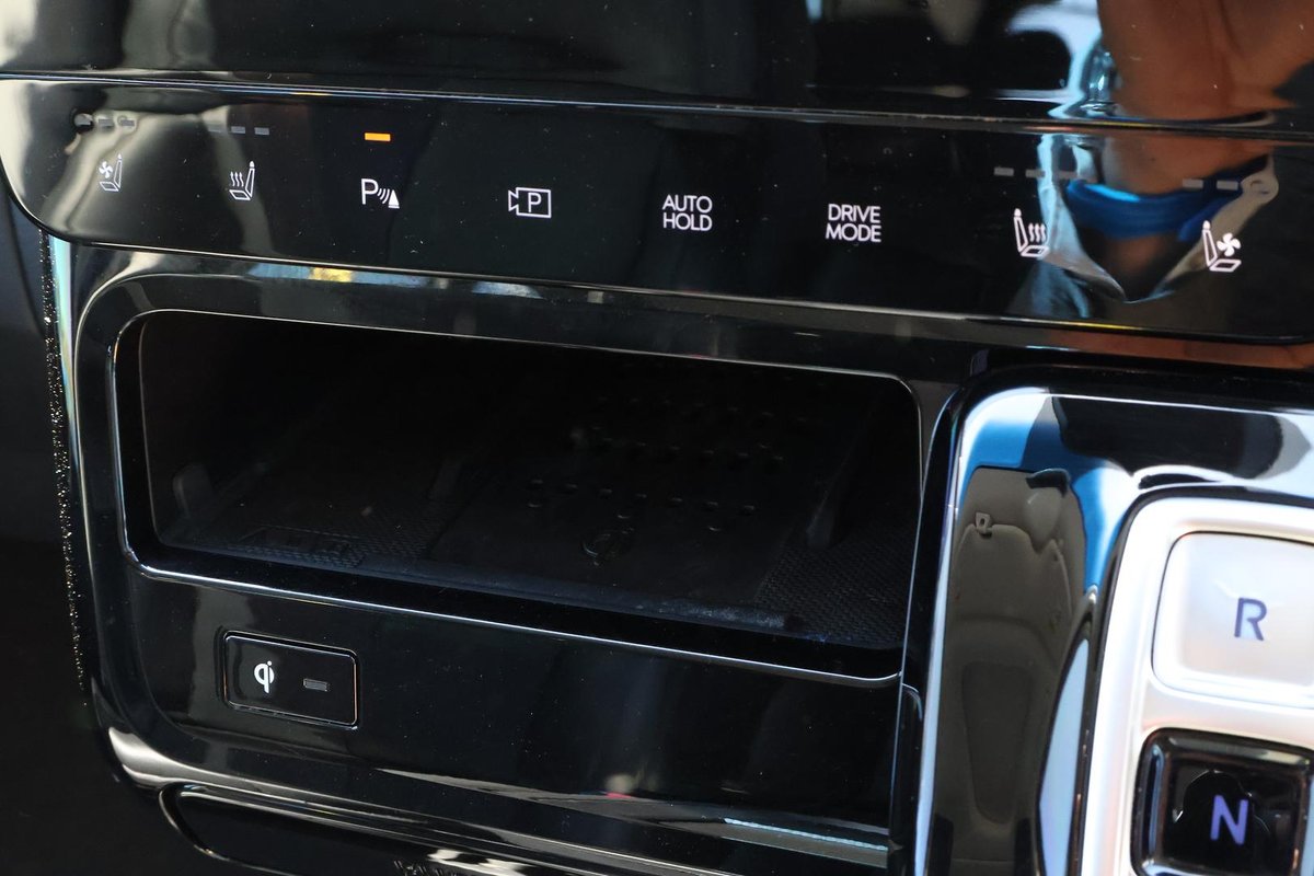 2022 Hyundai STARIA Highlander US4.V1 MY22 AWD image 22
