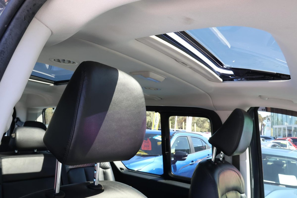 2022 Hyundai STARIA Highlander US4.V1 MY22 AWD image 8