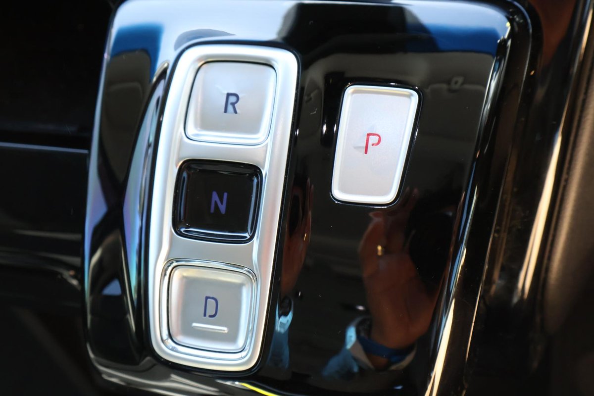 2022 Hyundai STARIA Highlander US4.V1 MY22 AWD image 23