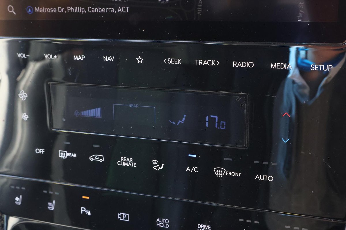 2022 Hyundai STARIA Highlander US4.V1 MY22 AWD image 21