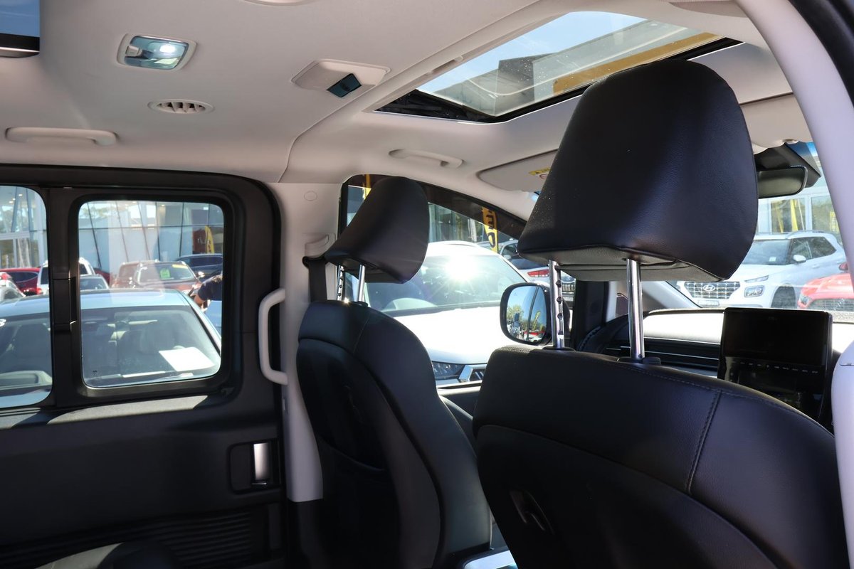 2022 Hyundai STARIA Highlander US4.V1 MY22 AWD image 26