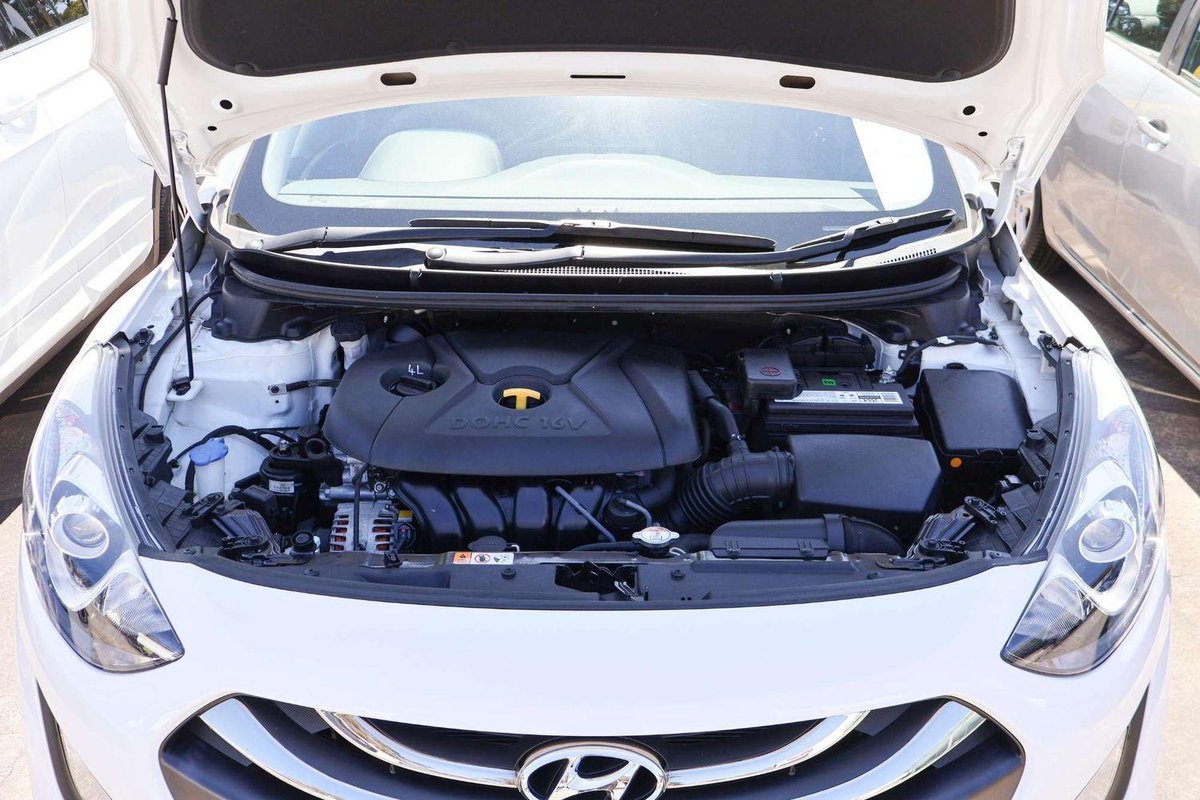 2017 Hyundai i30 SR Premium PD MY18 image 28