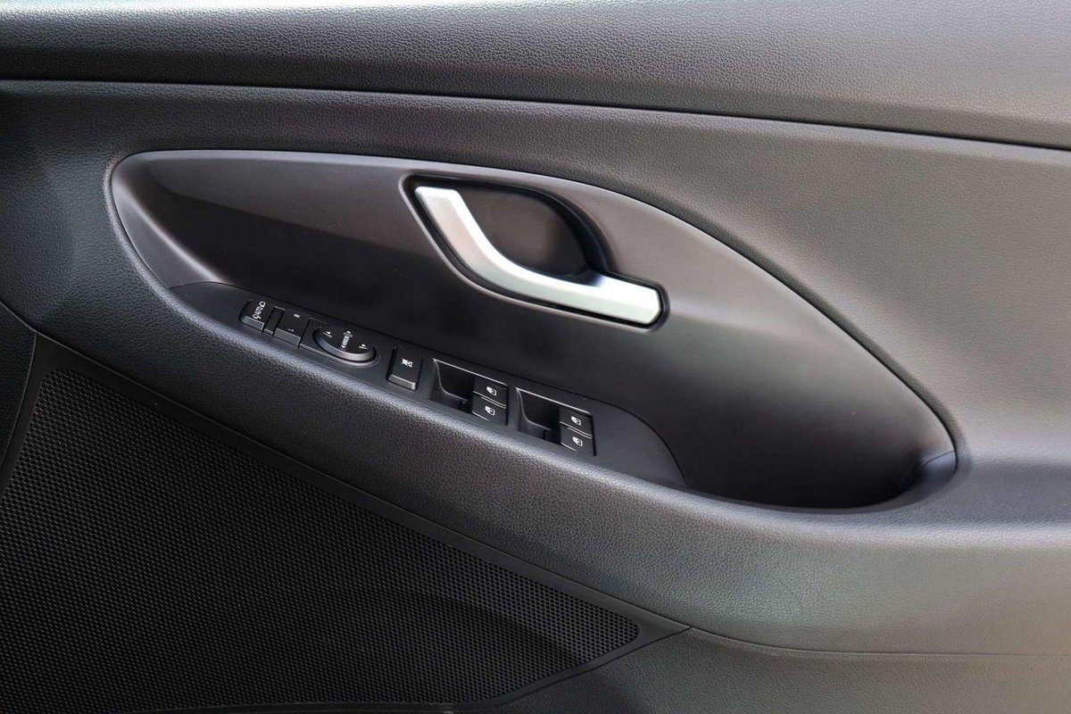 2017 Hyundai i30 SR Premium PD MY18 image 22