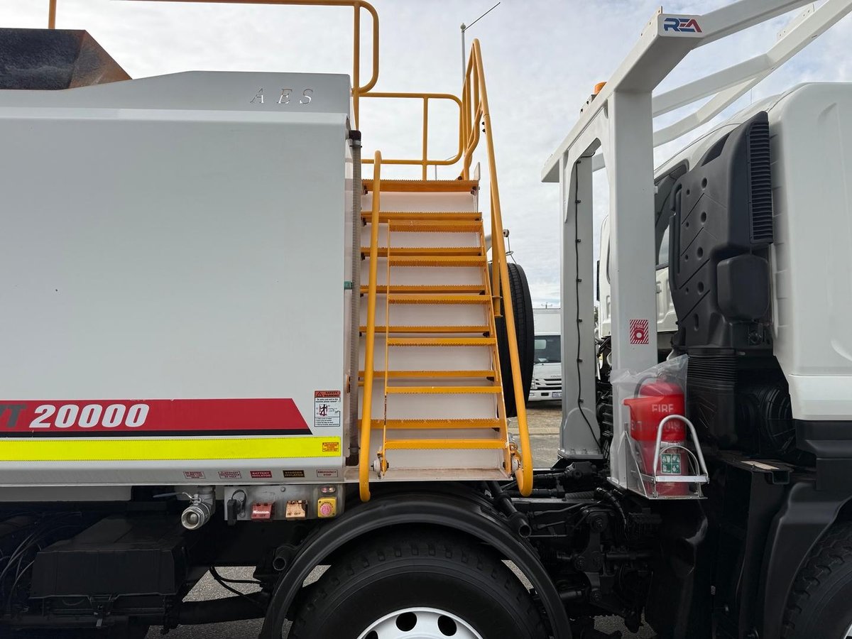 2021 Isuzu F Series FYH300-350 image 14