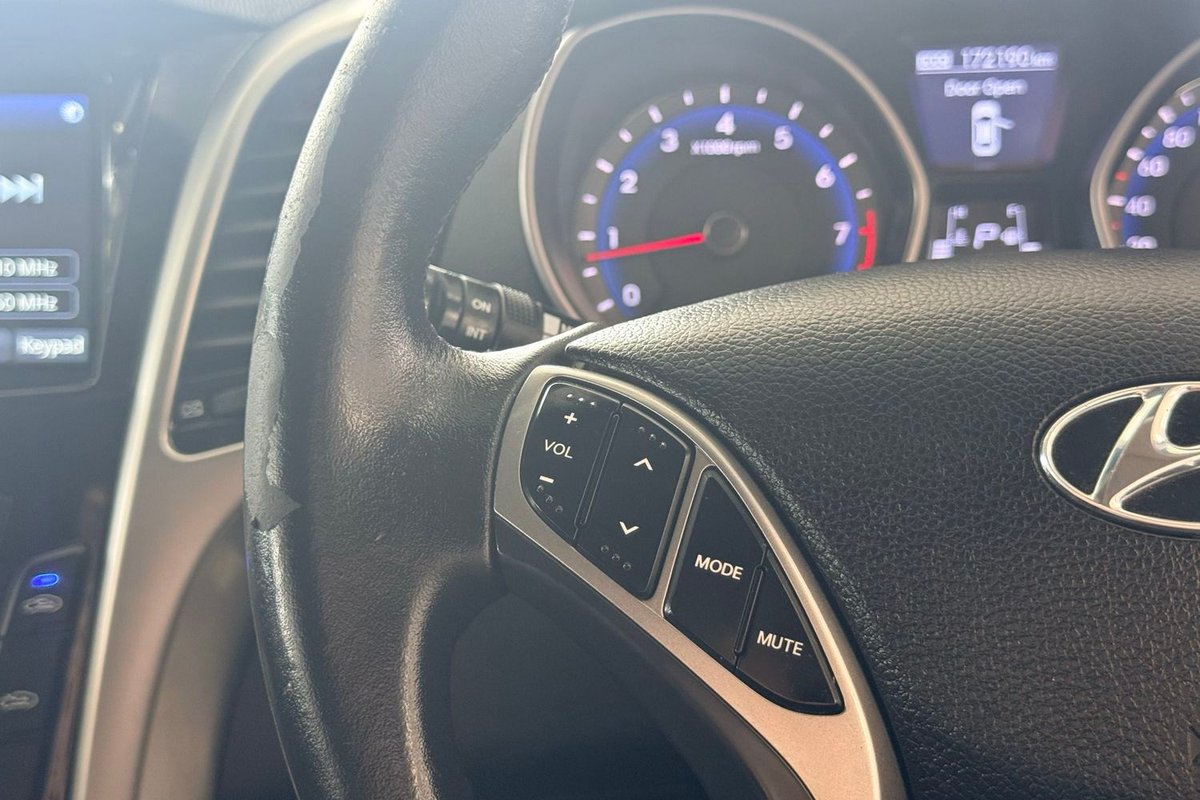 2014 Hyundai i30 SE GD2 MY14 image 12