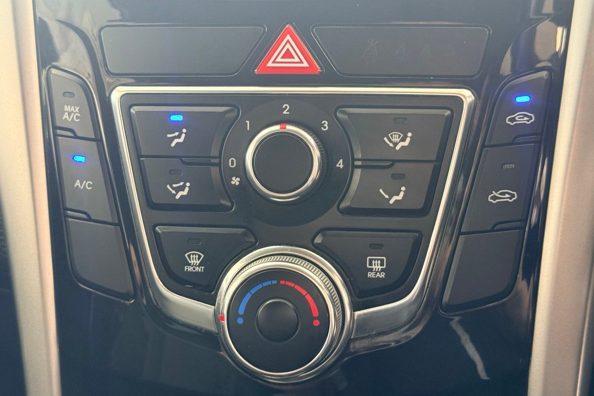 2014 Hyundai i30 SE GD2 MY14 image 17