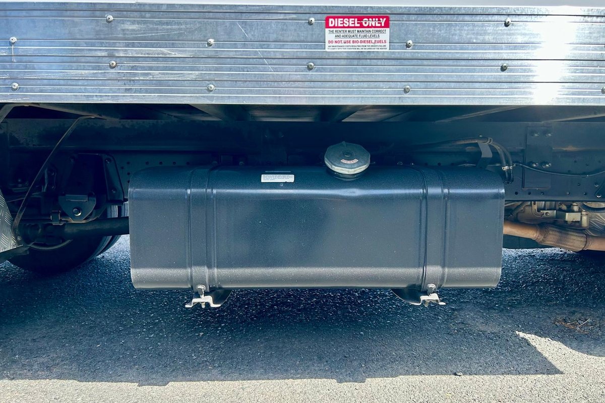 2021 Hino 300 Series 616 image 21