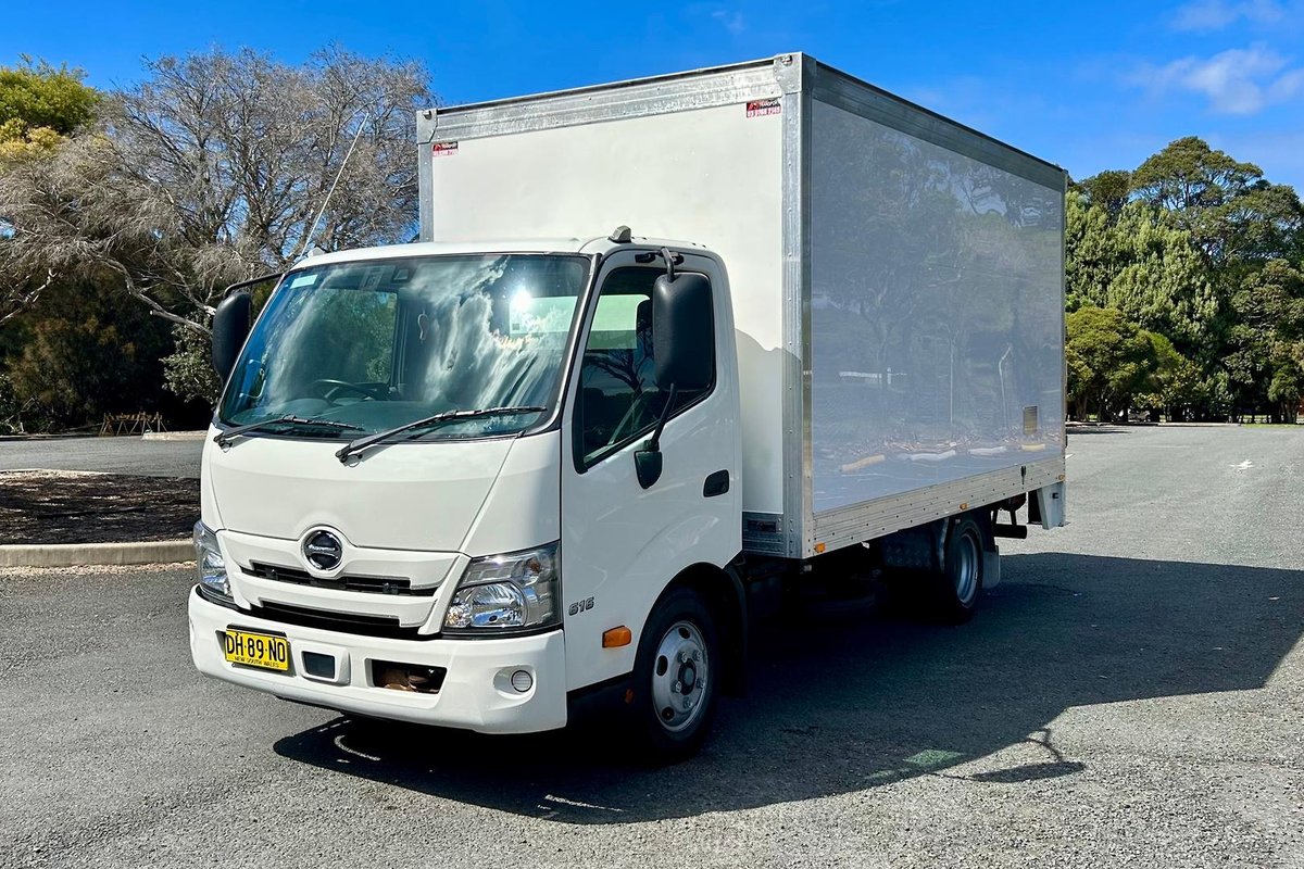 2021 Hino 300 Series 616 image 9