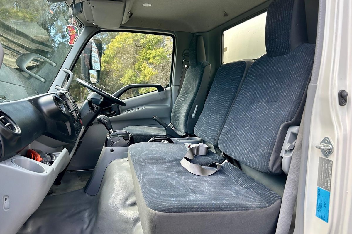 2021 Hino 300 Series 616 image 28