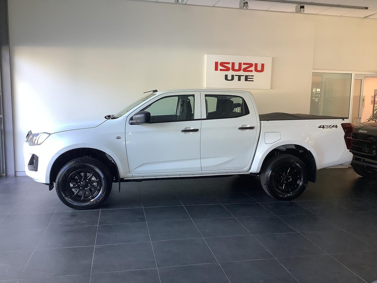2026 Isuzu D-MAX SX MY25.5 4X4 Dual Range image 2