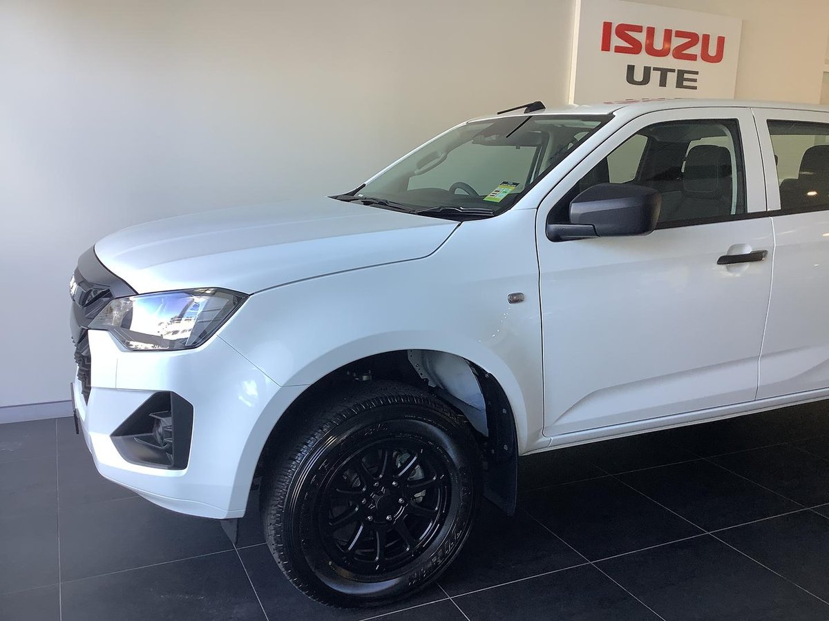 2026 Isuzu D-MAX SX MY25.5 4X4 Dual Range image 5