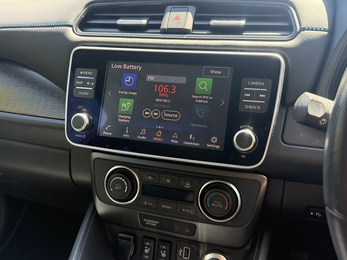 2019 Nissan LEAF ZE1 image 11