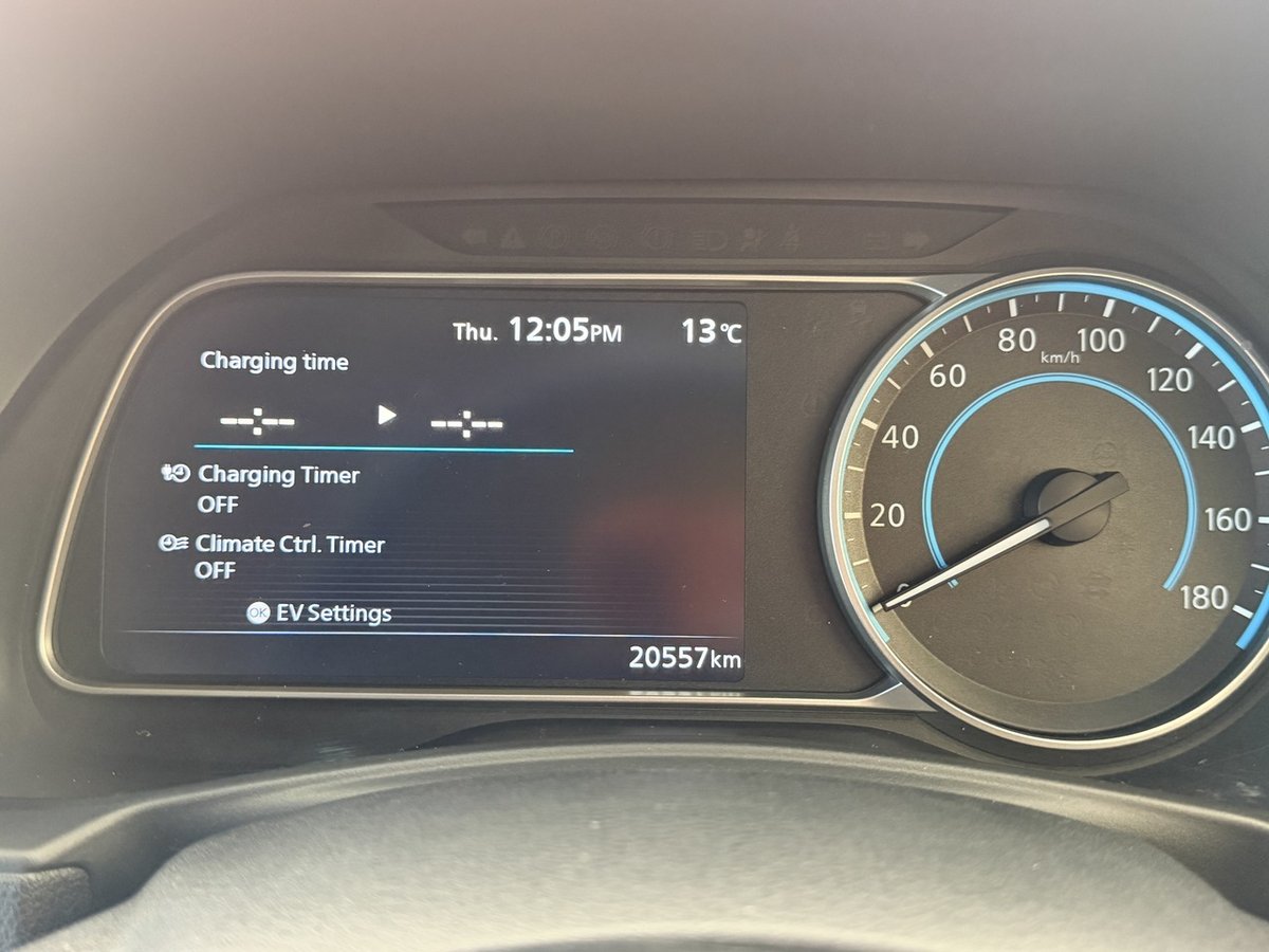 2019 Nissan LEAF ZE1 image 12