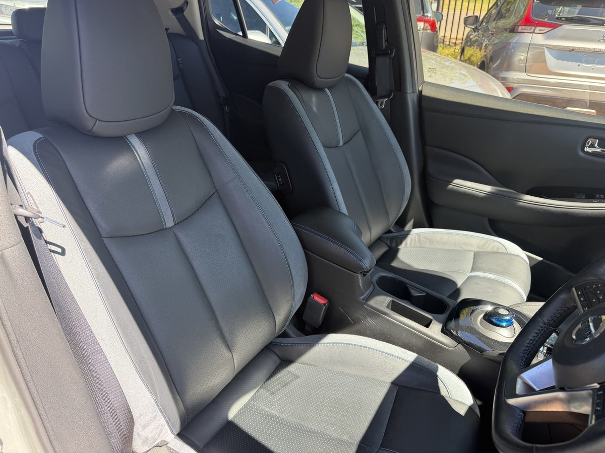 2019 Nissan LEAF ZE1 image 24