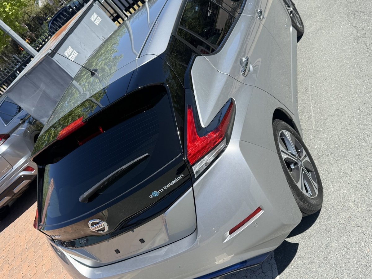 2019 Nissan LEAF ZE1 image 7