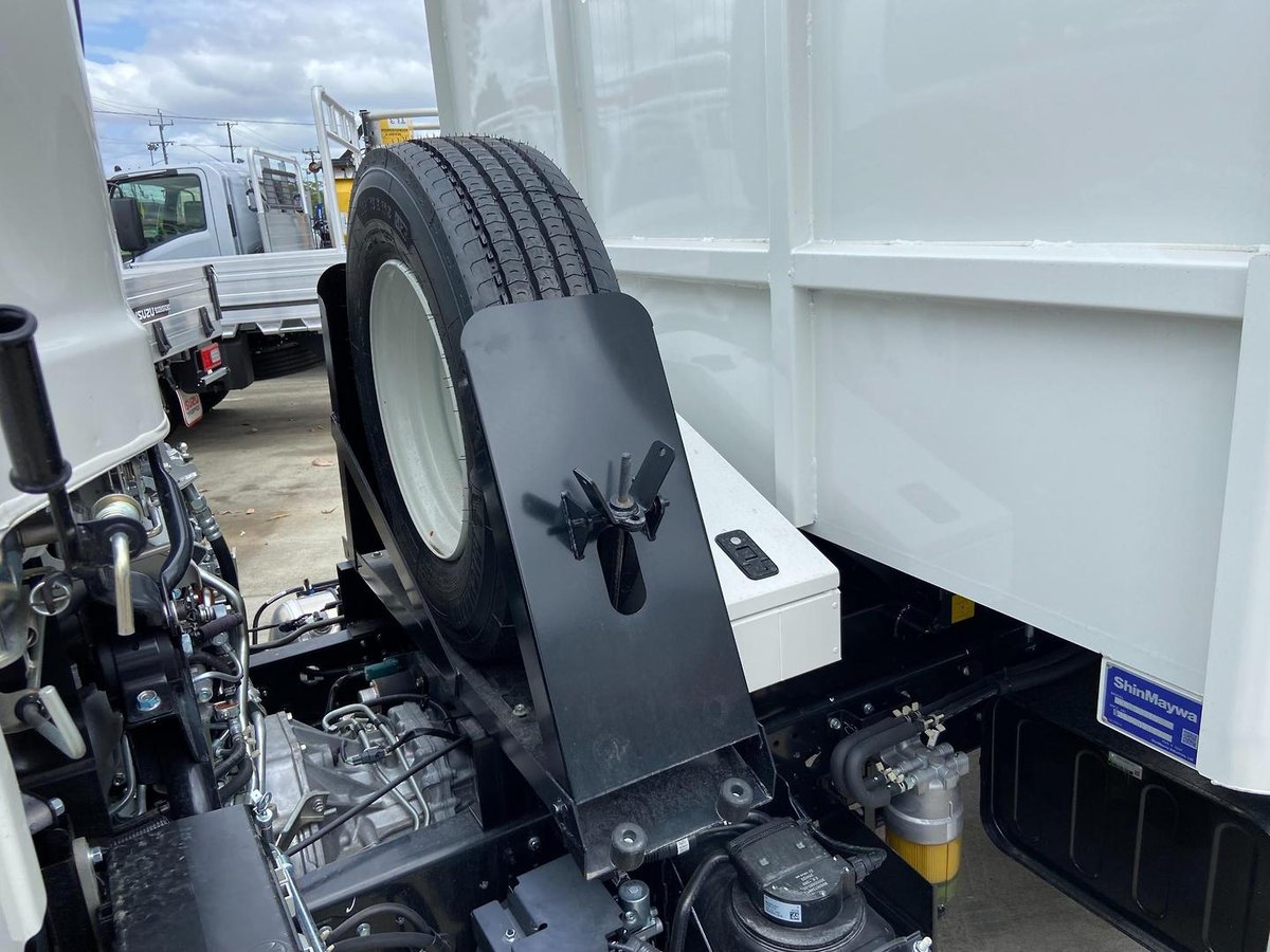 2026 Isuzu Frr 110-240 Frr 110-240 Am D41 Tipper Factory tipper image 7