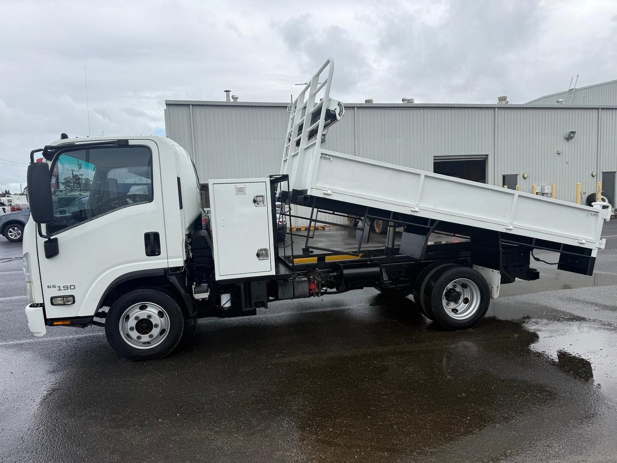 2016 Isuzu N Series NPR 65/45-190 image 5