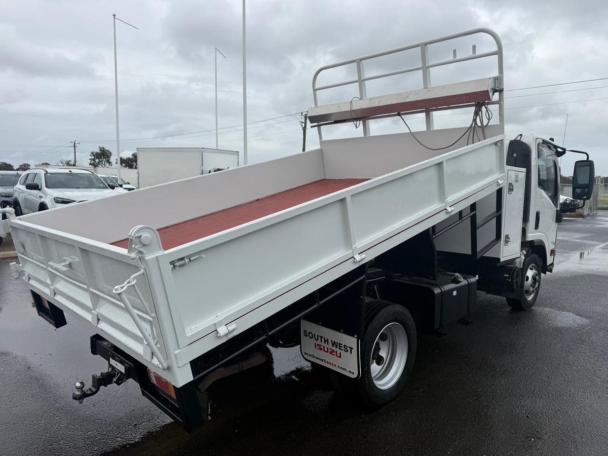2016 Isuzu N Series NPR 65/45-190 image 14