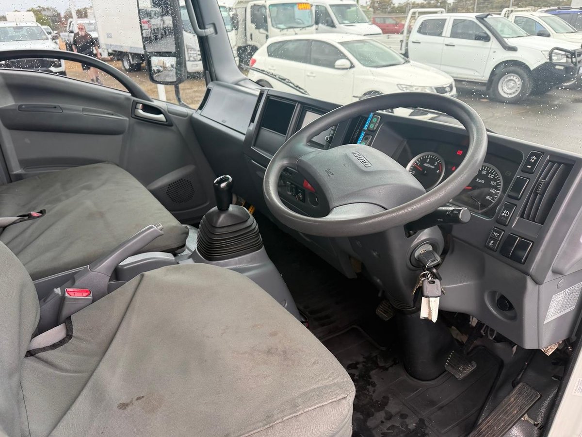 2016 Isuzu N Series NPR 65/45-190 image 18