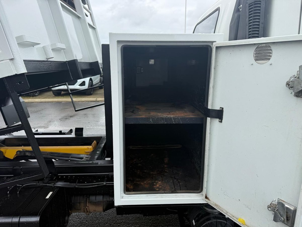 2016 Isuzu N Series NPR 65/45-190 image 17