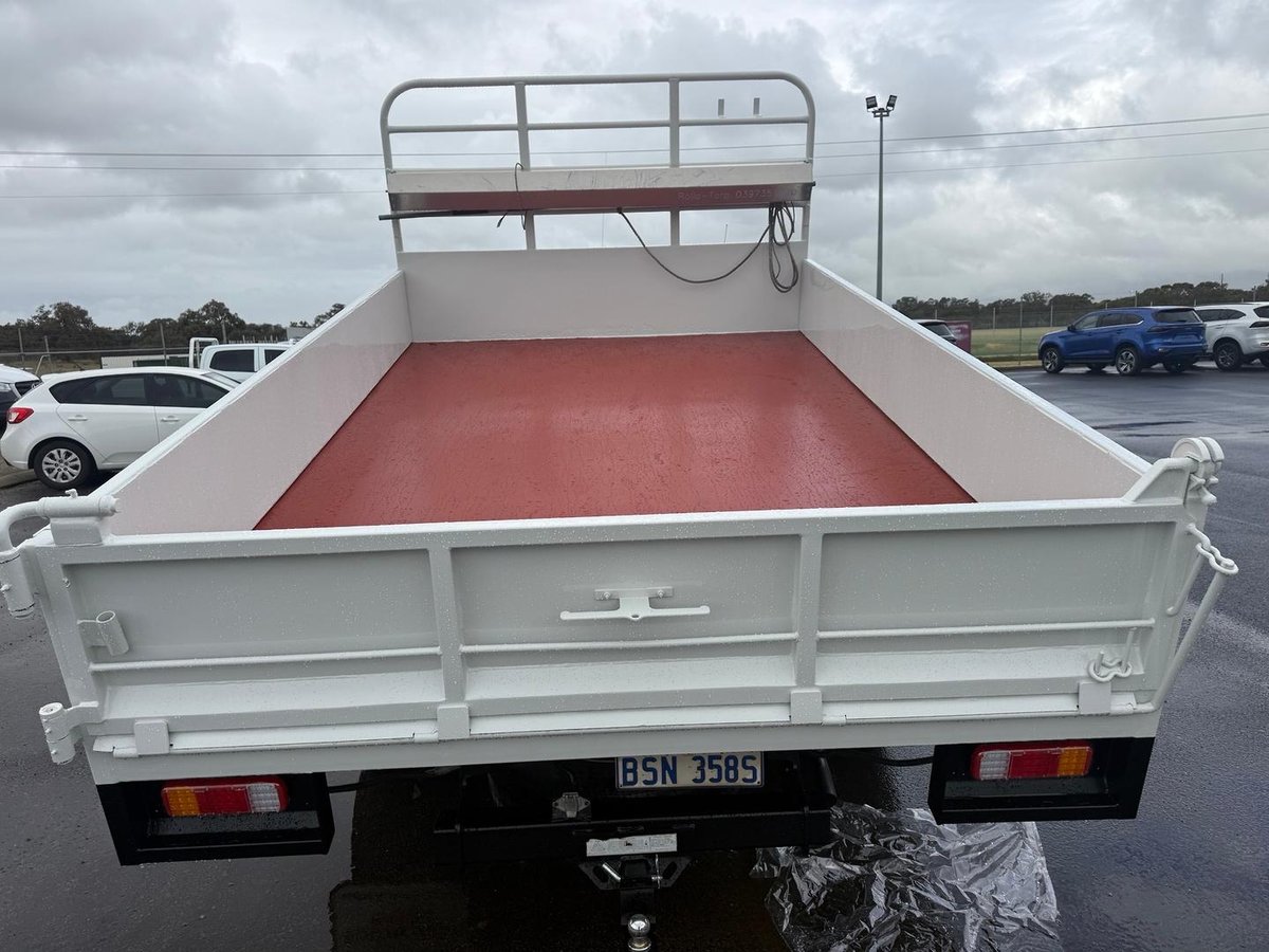 2016 Isuzu N Series NPR 65/45-190 image 13