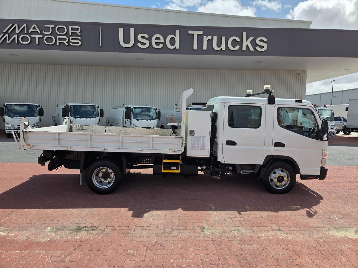 2018 Fuso Canter 815 Wide Crew Cab Auto 2 Way Tipper image 9