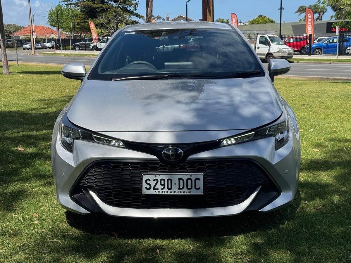 2018 Toyota Corolla Ascent Sport MZEA12R image 2