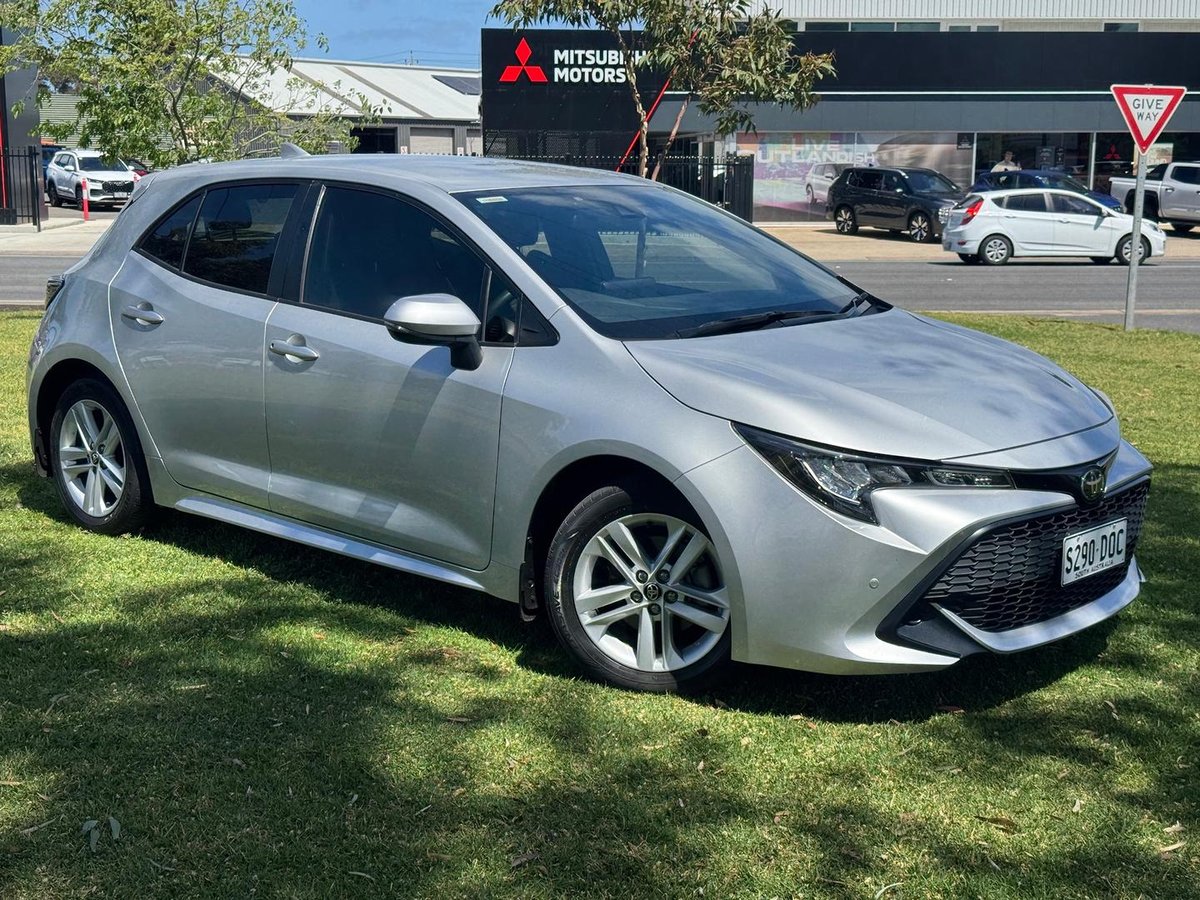 2018 Toyota Corolla Ascent Sport MZEA12R Silver Pearl