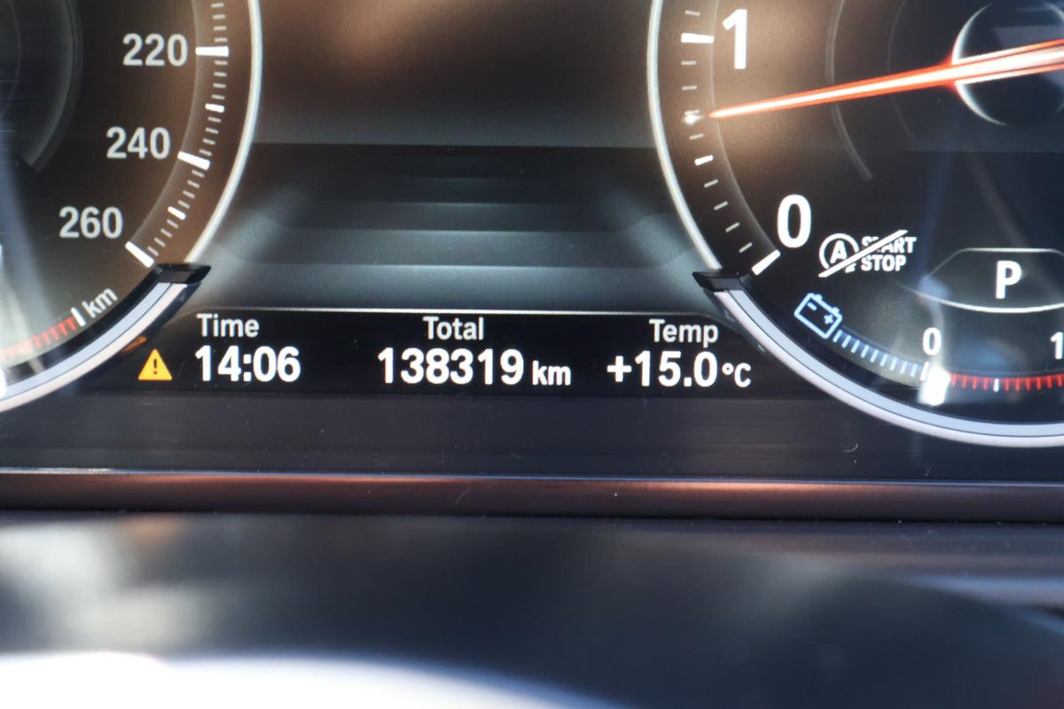 2016 BMW 5 Series 535d M Sport F10 LCI image 15