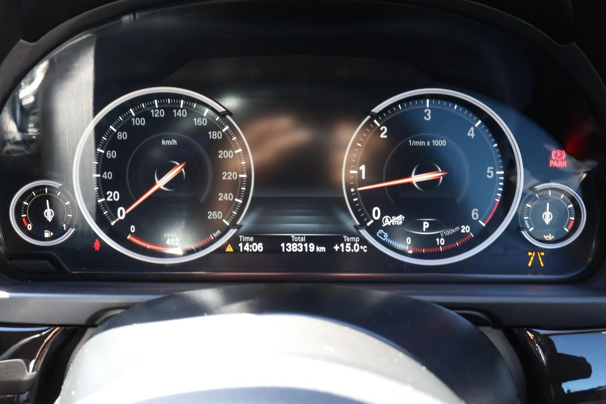 2016 BMW 5 Series 535d M Sport F10 LCI image 14