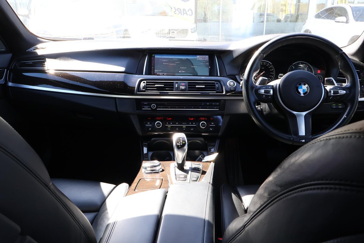 2016 BMW 5 Series 535d M Sport F10 LCI image 9