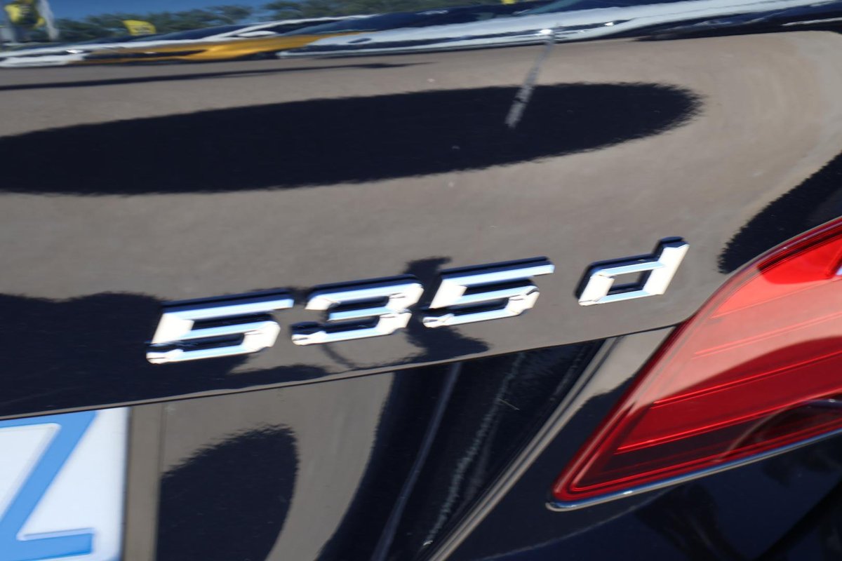 2016 BMW 5 Series 535d M Sport F10 LCI image 37