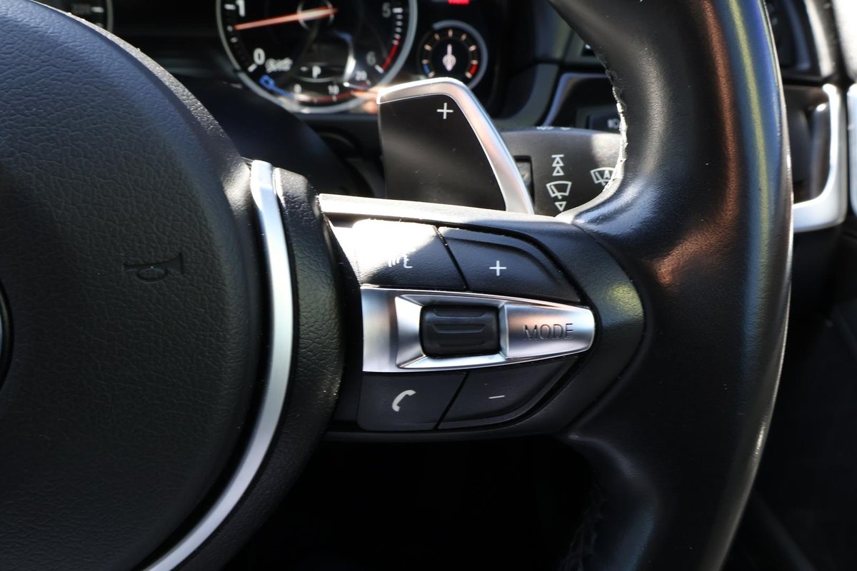 2016 BMW 5 Series 535d M Sport F10 LCI image 12