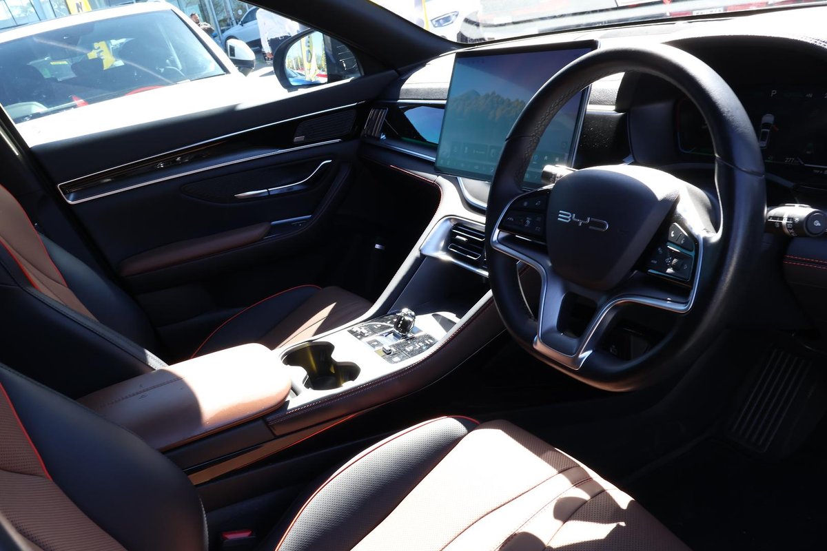 2024 BYD SEALION 6 Dynamic image 7
