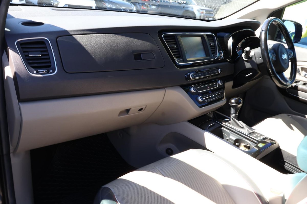 2015 Kia Carnival Platinum YP MY15 image 23