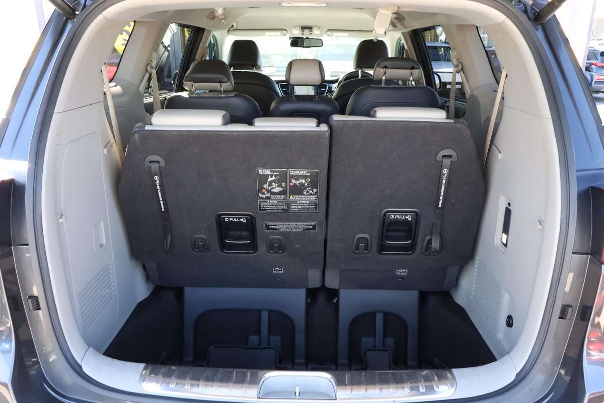 2015 Kia Carnival Platinum YP MY15 image 25